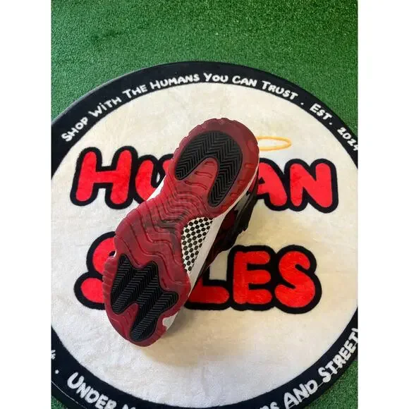 Jordan 11 ‘Bred’Size 10.5M